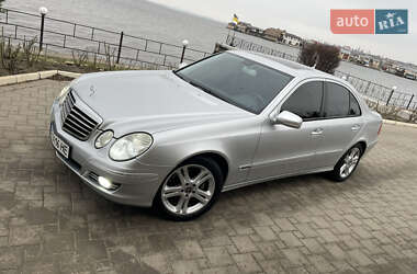 Седан Mercedes-Benz E-Class 2006 в Николаеве