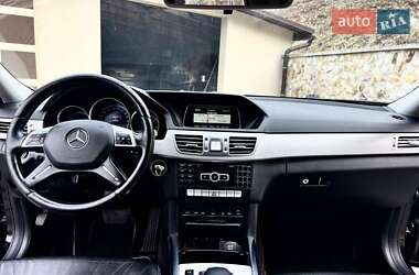 Седан Mercedes-Benz E-Class 2013 в Солотвине