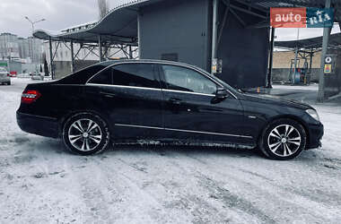 Седан Mercedes-Benz E-Class 2011 в 