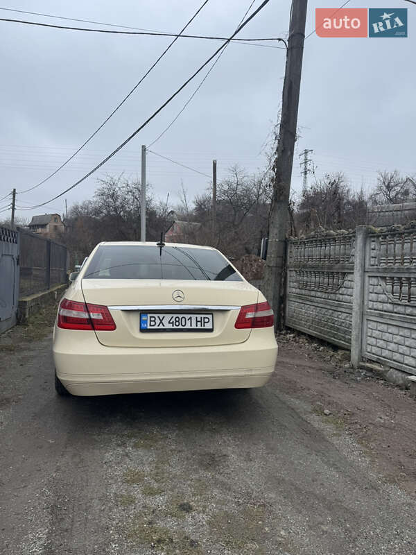 Седан Mercedes-Benz E-Class 2010 в Белой Церкви