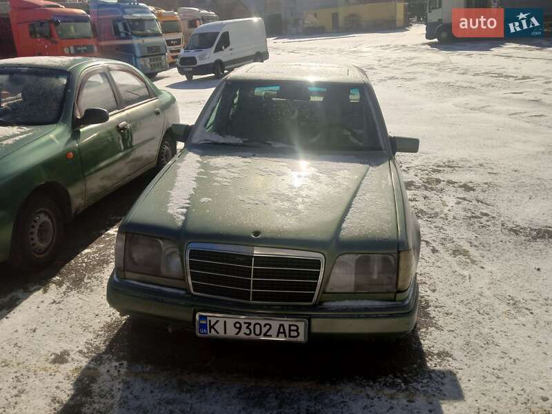 Седан Mercedes-Benz E-Class 1993 в Белой Церкви