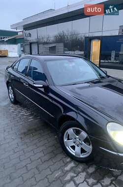 Седан Mercedes-Benz E-Class 2002 в Хмельницком