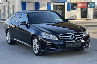 Седан Mercedes-Benz E-Class 2013 в Запоріжжі