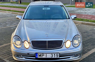 Седан Mercedes-Benz E-Class 2004 в Виннице