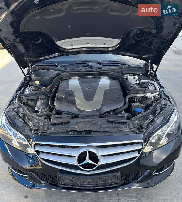 Седан Mercedes-Benz E-Class 2014 в Вараші