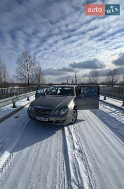 Седан Mercedes-Benz E-Class 2007 в Києві