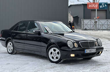 Седан Mercedes-Benz E-Class 2002 в Тернополе