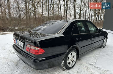 Седан Mercedes-Benz E-Class 2002 в Тернополе