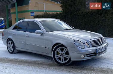 Седан Mercedes-Benz E-Class 2003 в Турке