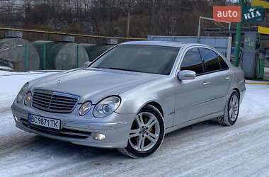 Седан Mercedes-Benz E-Class 2003 в Турке