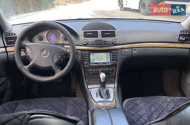 Седан Mercedes-Benz E-Class 2003 в Турке