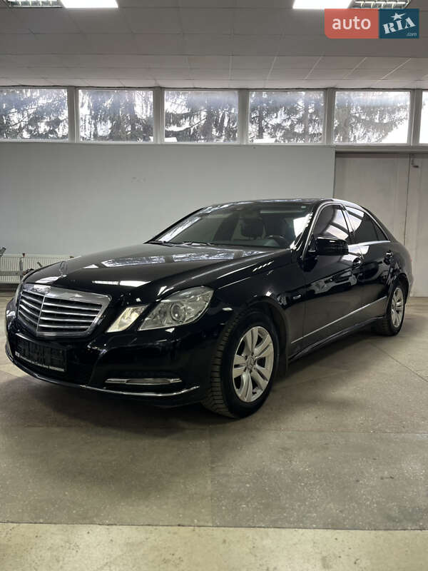 Mercedes-Benz E-Class 2012