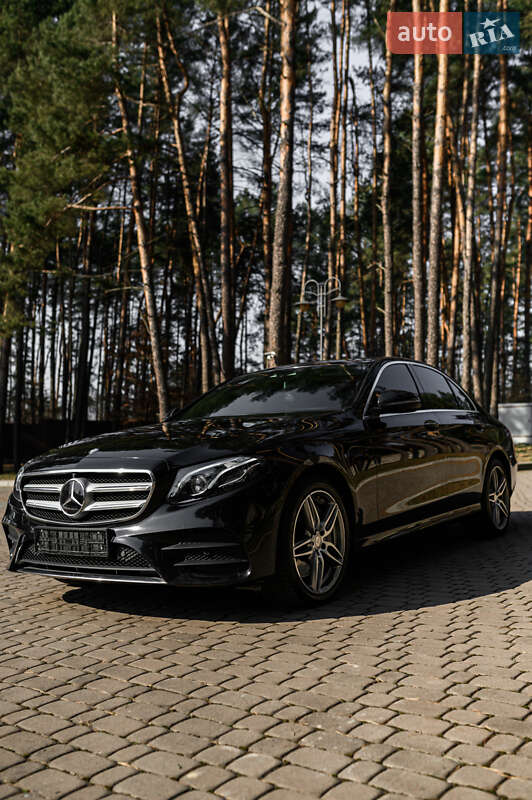 Седан Mercedes-Benz E-Class 2016 в Львові