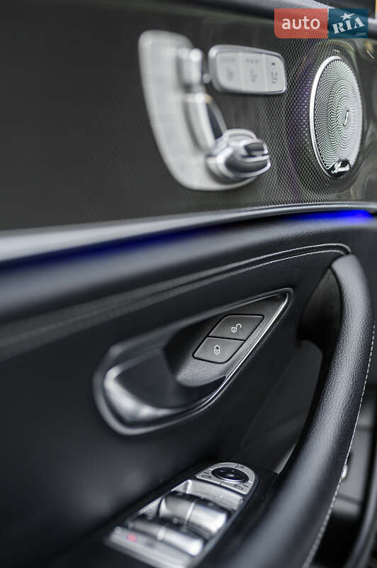 Седан Mercedes-Benz E-Class 2016 в Львові