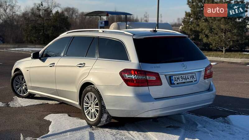 Универсал Mercedes-Benz E-Class 2012 в Житомире