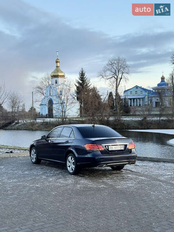 Седан Mercedes-Benz E-Class 2014 в Ровно