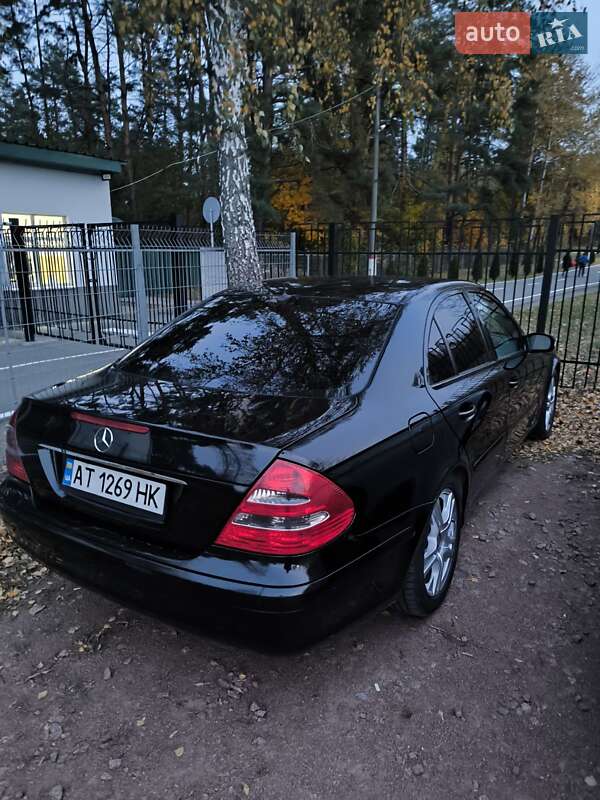 Седан Mercedes-Benz E-Class 2003 в Борщеве