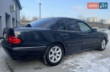 Седан Mercedes-Benz E-Class 1996 в 