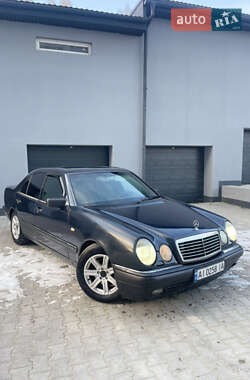 Седан Mercedes-Benz E-Class 1996 в 