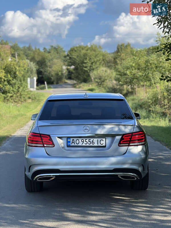 Седан Mercedes-Benz E-Class 2015 в Сваляве