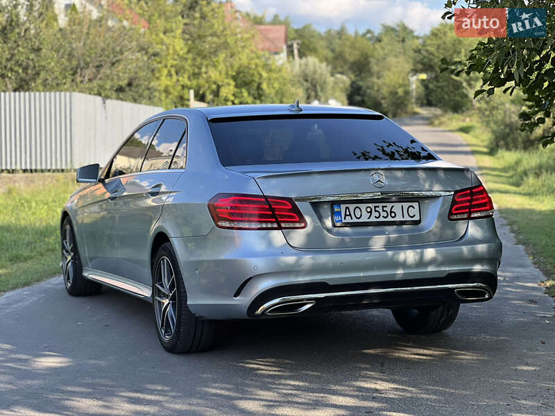 Седан Mercedes-Benz E-Class 2015 в Сваляве