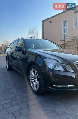 Универсал Mercedes-Benz E-Class 2012 в 