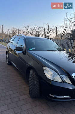 Универсал Mercedes-Benz E-Class 2012 в 