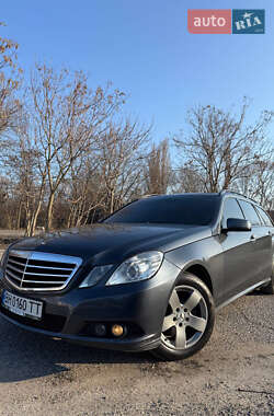 Универсал Mercedes-Benz E-Class 2011 в 
