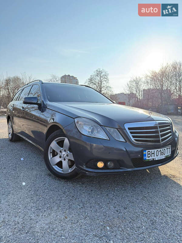 Универсал Mercedes-Benz E-Class 2011 в 