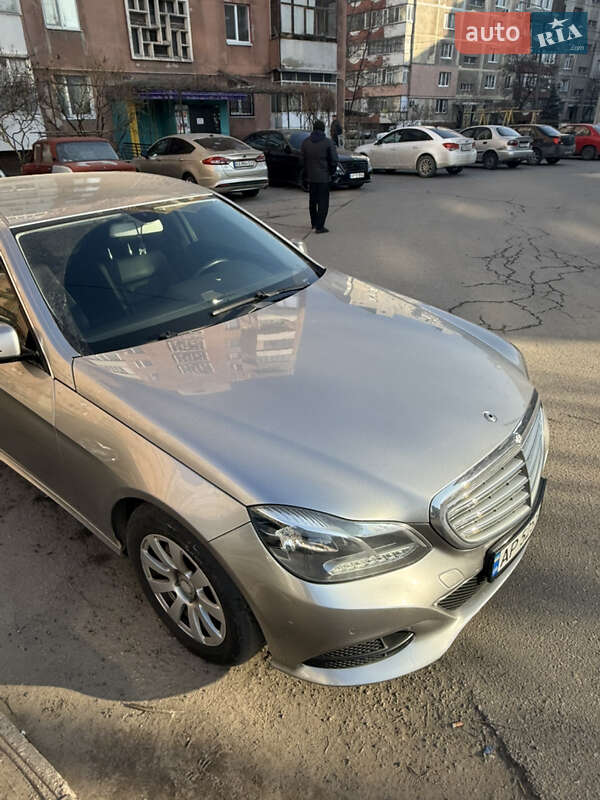 Седан Mercedes-Benz E-Class 2013 в Запоріжжі