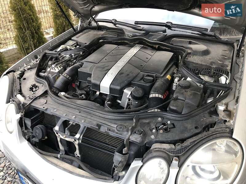 Седан Mercedes-Benz E-Class 2003 в Львові