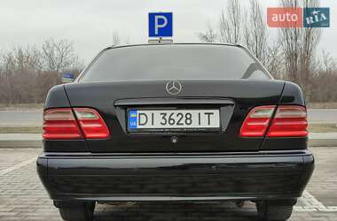 Седан Mercedes-Benz E-Class 2002 в Кам'янець-Подільському