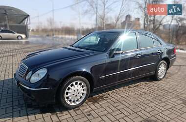 Седан Mercedes-Benz E-Class 2005 в Днепре