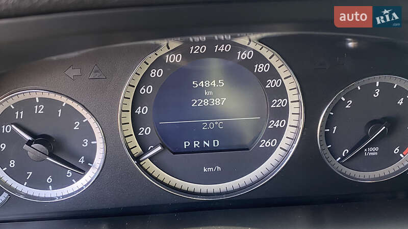 Седан Mercedes-Benz E-Class 2010 в Чернобае