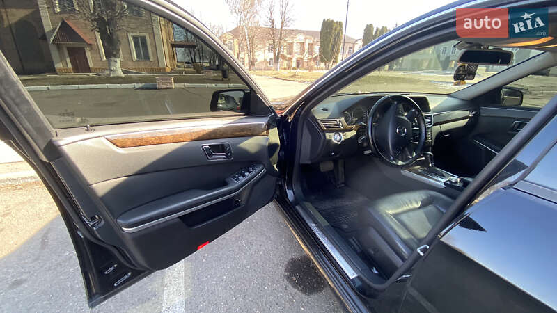 Седан Mercedes-Benz E-Class 2010 в Чернобае