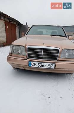 Седан Mercedes-Benz E-Class 1994 в Чернігові