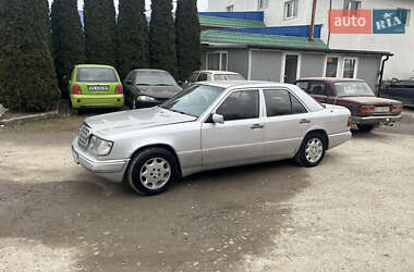Седан Mercedes-Benz E-Class 1986 в Каменец-Подольском