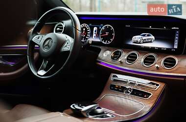 Седан Mercedes-Benz E-Class 2018 в 