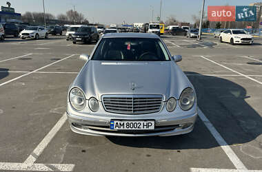 Седан Mercedes-Benz E-Class 2003 в Києві