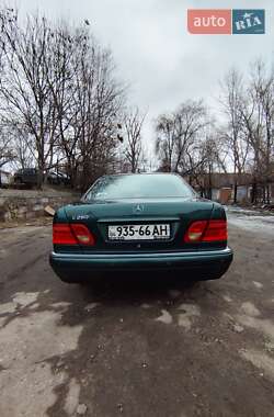 Седан Mercedes-Benz E-Class 1998 в Каменском