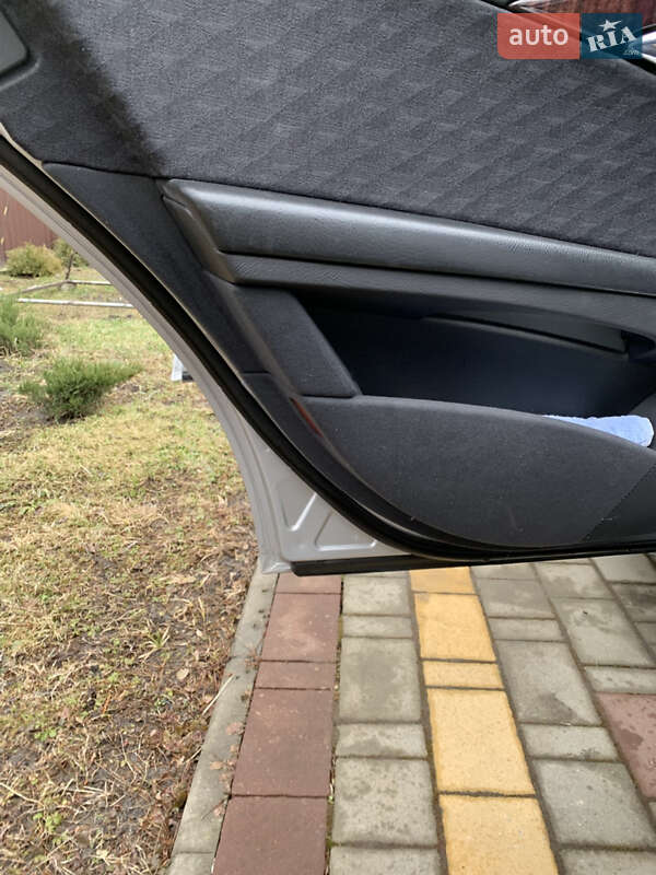 Універсал Mercedes-Benz E-Class 2003 в Луцьку