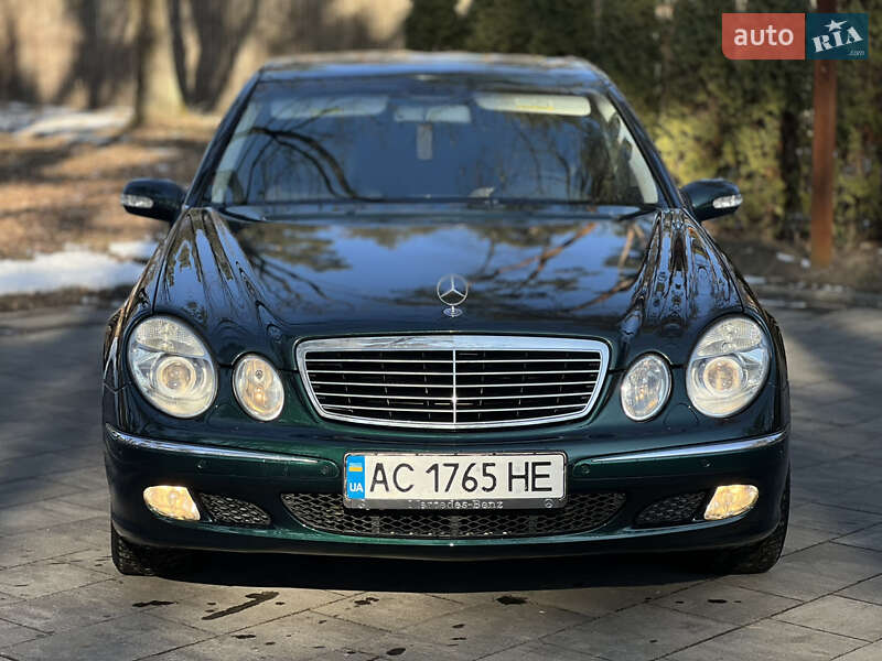 Седан Mercedes-Benz E-Class 2003 в Луцке