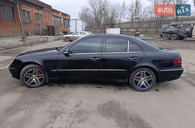 Седан Mercedes-Benz E-Class 2002 в 