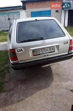 Универсал Mercedes-Benz E-Class 1996 в  фото 4 Универсал Mercedes-Benz E-Class 1996 в