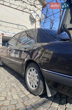 Седан Mercedes-Benz E-Class 1998 в 