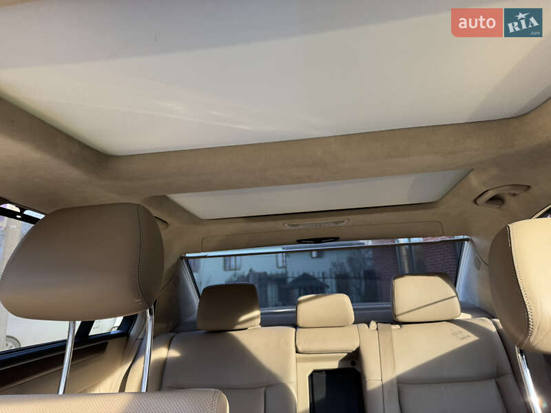 Седан Mercedes-Benz E-Class 2010 в Львове