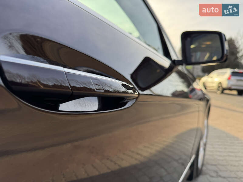 Седан Mercedes-Benz E-Class 2010 в Львове