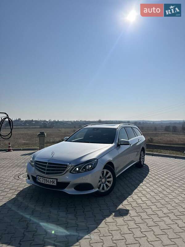 Универсал Mercedes-Benz E-Class 2016 в 