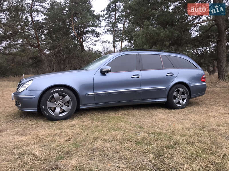 Mercedes-Benz E-Class 2004