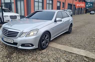 Седан Mercedes-Benz E-Class 2010 в Тячеві